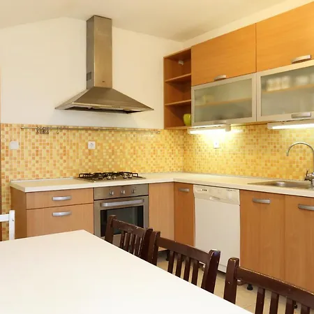 Apartment 4576a Zuljana