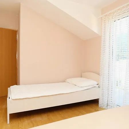 4576a Apartment